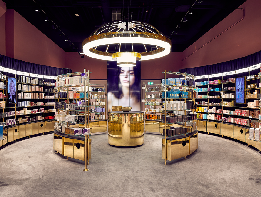 Let's get physical with beauty by Boozt